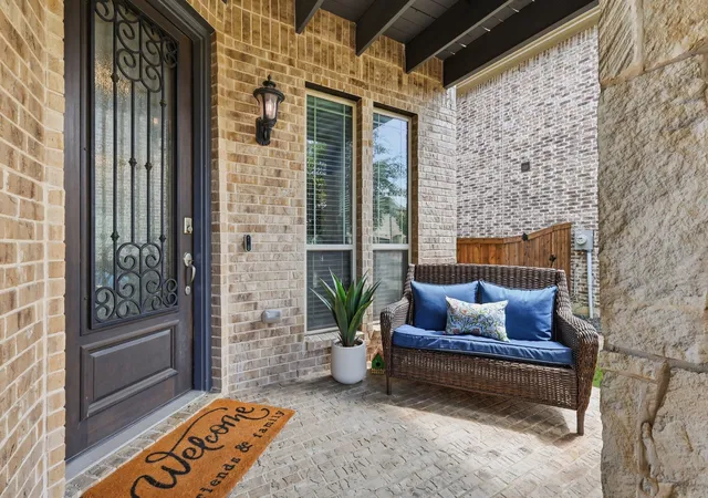 3rd image of 700 Sahallee Dr, Frisco, TX 75033 | MLS# 21283601