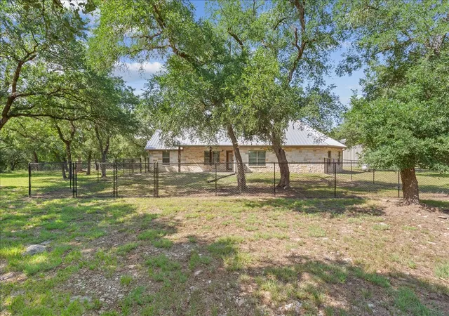 Photo 3 of Sale Pending at 720 Cr 312, Mc Gregor, TX 76657 | MLS# 21281519 | Listing updated on 2026-10-05