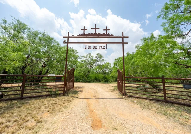 Homes for sale in Lueders, TX | 2990 Cr 205, Lueders, TX 79533 | MLS# 21285142