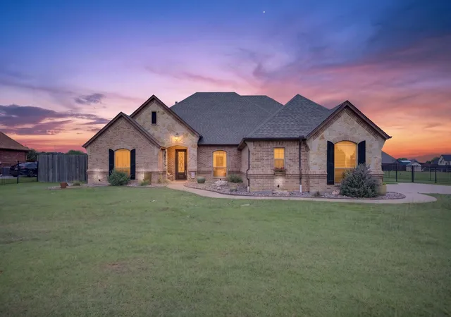 1st image of 7233 Granville Dr, Mansfield, TX 76063 | MLS# 21284693