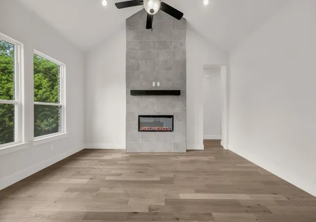 Photo 3 of Single family home for sale at 2001 Woodland Rd, Weatherford, TX 76088 | MLS# 21283729 | Listing updated on 2026-10-07