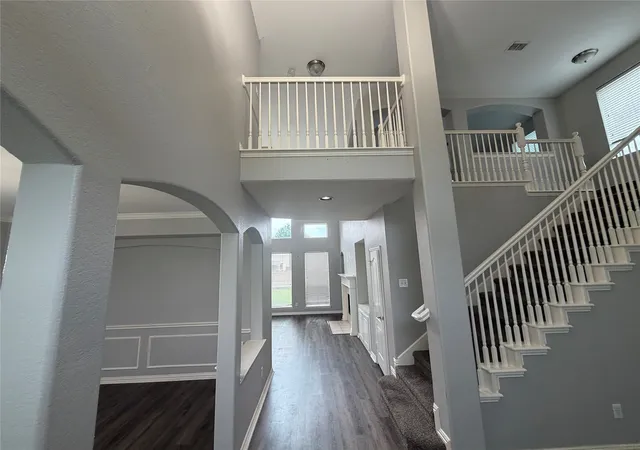 Photo 2 of Single family home for sale at 1055 Heathrow Dr, Frisco, TX 75036 | MLS# 21283808 | Listing updated on 2026-09-01