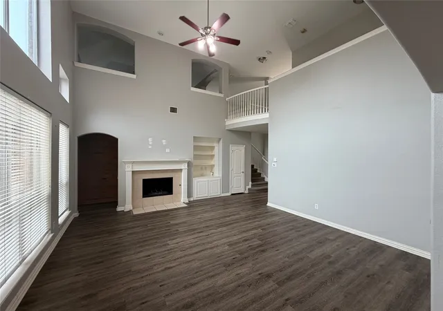 Photo 3 of Single family home for sale at 1055 Heathrow Dr, Frisco, TX 75036 | MLS# 21283808 | Listing updated on 2026-09-01