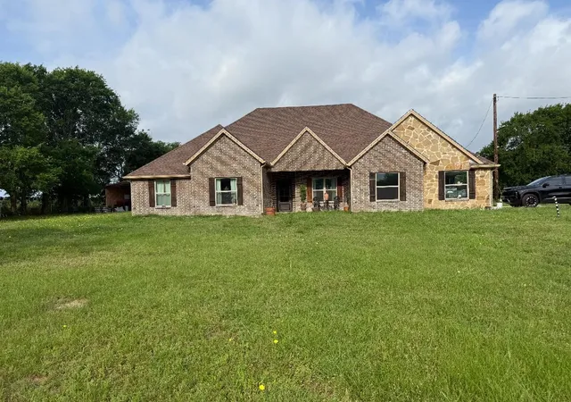 Homes for sale in Cumby, TX | 2219 Farm Road 275 N, Cumby, TX 75433 | MLS# 21285189