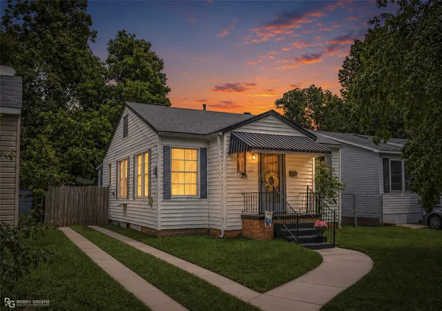 Photo 1 of Single family home for sale at 254 E Fairview St, Shreveport, LA 71104 | MLS# 21281226 | Listing updated on 2026-08-23
