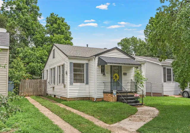 Photo 4 of Single family home for sale at 254 E Fairview St, Shreveport, LA 71104 | MLS# 21281226 | Listing updated on 2026-08-23