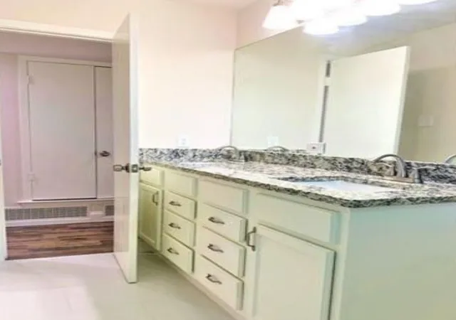 2nd image of 2536 Rutherford, Irving, TX 75062 | MLS# 21285323