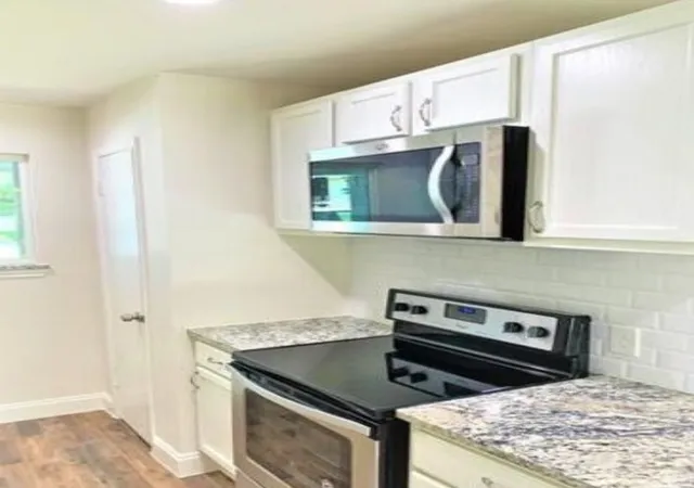 3rd image of 2536 Rutherford, Irving, TX 75062 | MLS# 21285323