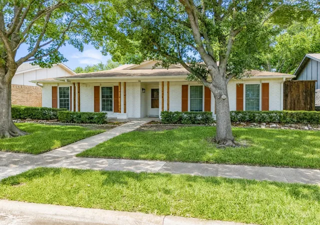 Homes for sale in Carrollton, TX | 1907 Rambling Ridge Ln, Carrollton, TX 75007 | MLS# 21284591