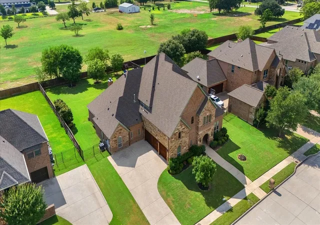 Homes for sale in Colleyville, TX | 6200 Emmas Ct, Colleyville, TX 76034 | MLS# 21282031