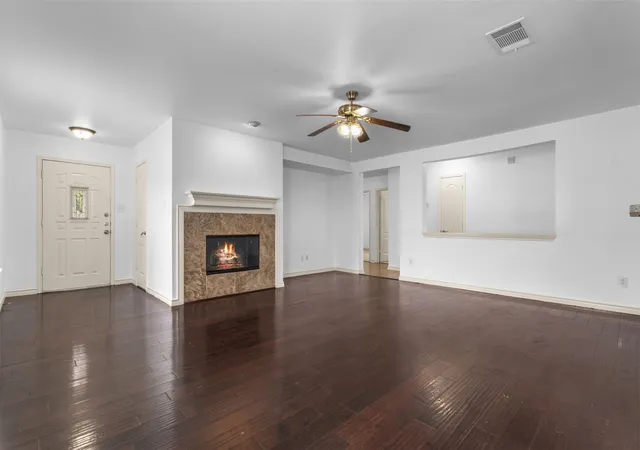 Photo 3 of Single family home for sale at 6163 Balcony Ln, Dallas, TX 75241 | MLS# 21280084 | Listing updated on 2026-08-22