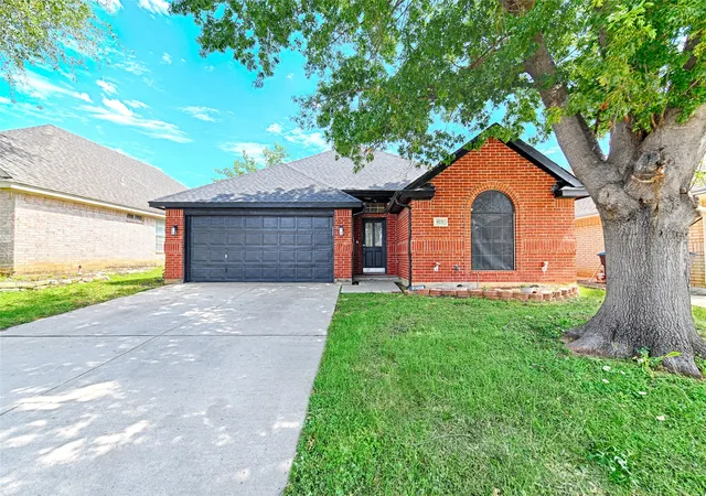Photo 2 of Sale Pending at 8737 San Joaquin Trl, Fort Worth, TX 76118 | MLS# 21283100 | Listing updated on 2026-07-14