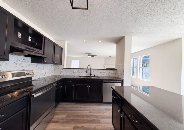 Photo 2 of Sale Pending at 2320 Bantry Ln, Arlington, TX 76002 | MLS# 21285582 | Listing updated on 2026-07-24