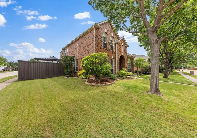 Photo 2 of Sale Pending at 2995 Hancock Dr, Frisco, TX 75033 | MLS# 21285066 | Listing updated on 2026-07-28