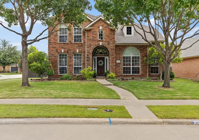 Photo 3 of Sale Pending at 2995 Hancock Dr, Frisco, TX 75033 | MLS# 21285066 | Listing updated on 2026-07-28