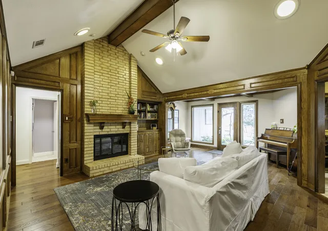 Homes for sale in Garland, TX | 1222 Stonewall St, Garland, TX 75043 | MLS# 21285531