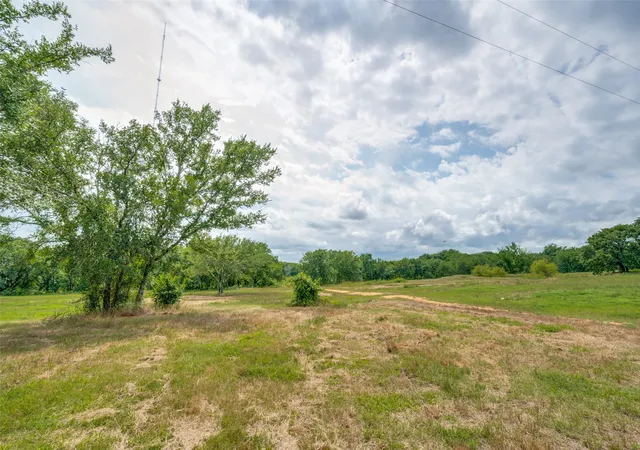 Homes for sale in Gainesville, TX | 1932 County Road 222, Gainesville, TX 76240 | MLS# 21284836