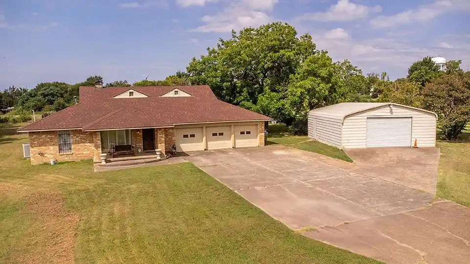 Photo 1 of Sale Pending at 1903 Seagoville Rd, Seagoville, TX 75159 | MLS# 21285645 | Listing updated on 2026-06-11