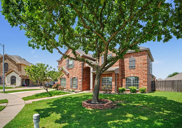Photo 3 of Sale Pending at 1105 Blaze Ct, Midlothian, TX 76065 | MLS# 21280547 | Listing updated on 2026-08-30
