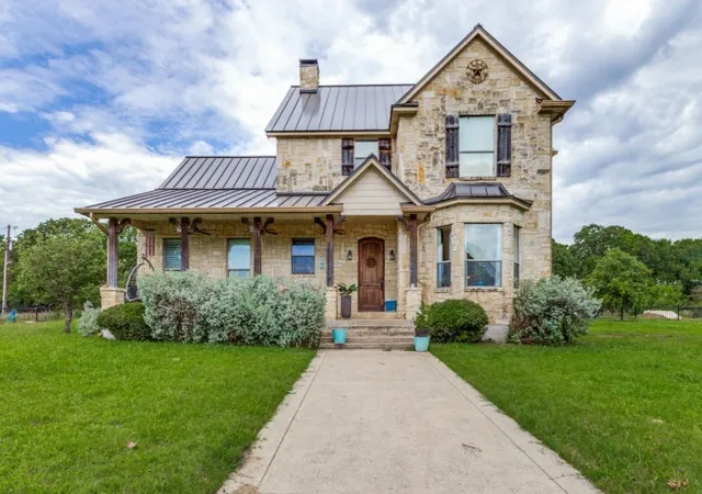 Photo 1 of Single family home for sale at 825 Fm 1389 N, Seagoville, TX 75159 | MLS# 21285167 | Listing updated on 2026-07-07