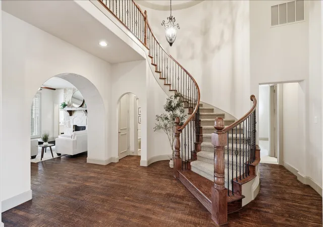 Photo 3 of Single family home for sale at 929 Lairds Ln, Allen, TX 75013 | MLS# 21285663 | Listing updated on 2026-08-22