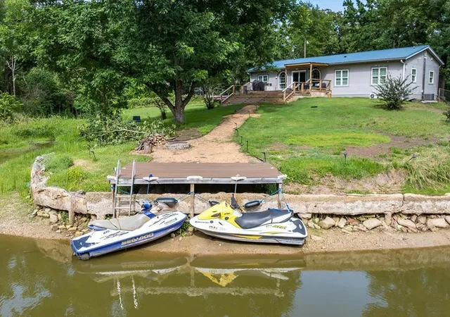 Homes for sale in Gun Barrel City, TX | 105 Tarno Ln, Gun Barrel City, TX 75156 | MLS# 21281134