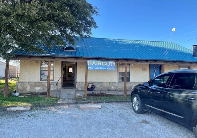 Homes for sale in Possum Kingdom Lake, TX | 513 Fm 2353 N, Possum Kingdom Lake, TX 76449 | MLS# 21285588