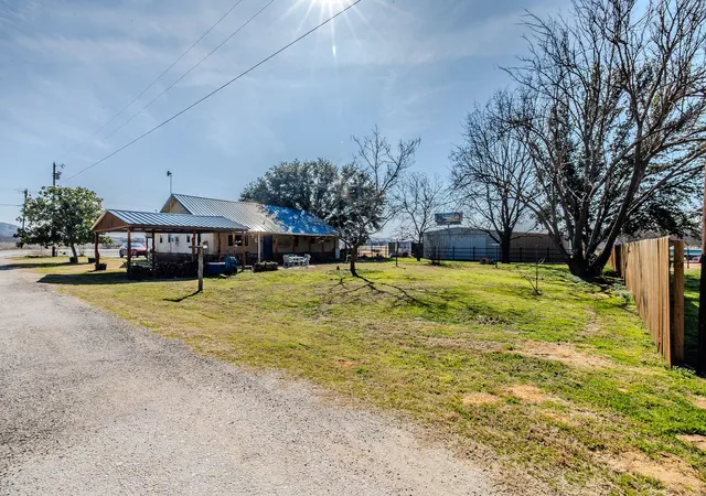 Homes for sale in Possum Kingdom Lake, TX | 513 Fm 2353 N, Possum Kingdom Lake, TX 76449 | MLS# 21285588