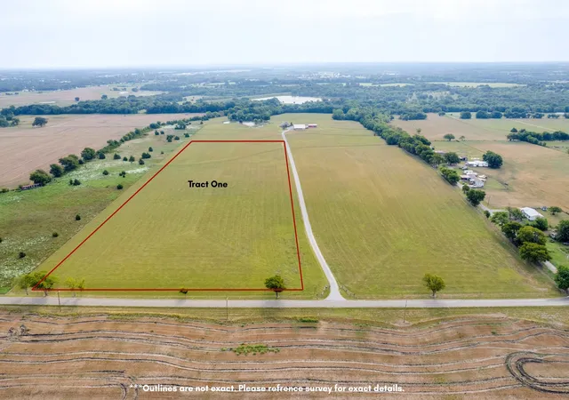 1st image of 1400 Sears (1) Rd, Bells, TX 75414 | MLS# 21285144