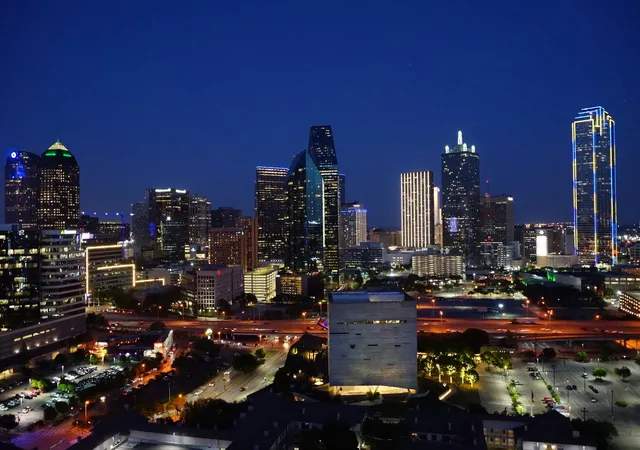 Photo 2 of Condo for sale at 2408 Victory Park Ln #939, Dallas, TX 75219 | MLS# 21285615 | Listing updated on 2026-09-25