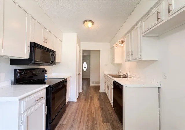 2nd image of 6304 Big Springs Dr, Arlington, TX 76001 | MLS# 21285674