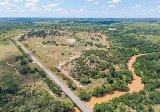 Photo 4 of House for sale at 8375 Fm 585, Bangs, TX 76823 | MLS# 21285767 | Listing updated on 2026-09-15
