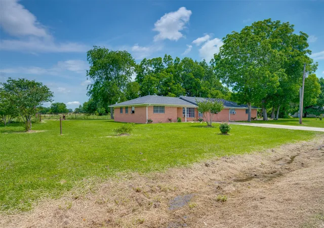 Homes for sale in Sumner, TX | 9958 Farm Road 79, Sumner, TX 75486 | MLS# 21279919