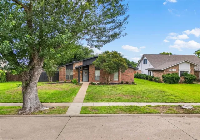 Homes for sale in Carrollton, TX | 3120 Mayfair Dr, Carrollton, TX 75007 | MLS# 21284593