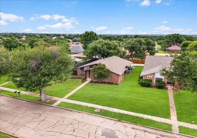 Homes for sale in Carrollton, TX | 3120 Mayfair Dr, Carrollton, TX 75007 | MLS# 21284593