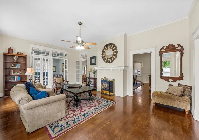Photo 3 of Single family home for sale at 934 N 19Th St, Waco, TX 76707 | MLS# 21283508 | Listing updated on 2026-08-29