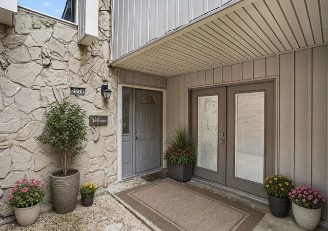 Photo 3 of Townhouse for sale at 2974 Country Pl Cir, Carrollton, TX 75006 | MLS# 21273945 | Listing updated on 2026-08-23