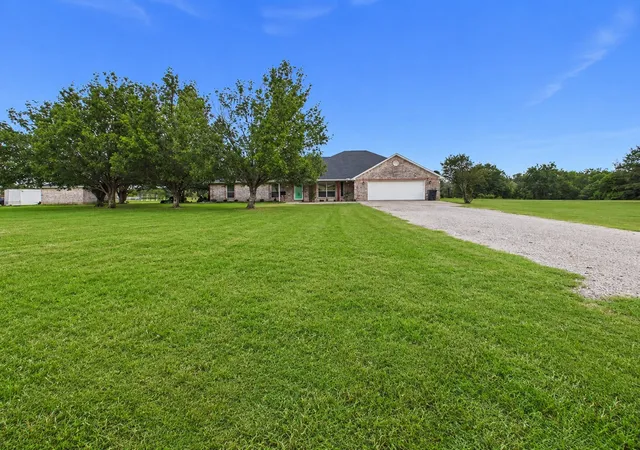 Photo 1 of Single family home for sale at 6554 State Hwy 198, Mabank, TX 75156 | MLS# 21285052 | Listing updated on 2026-08-24