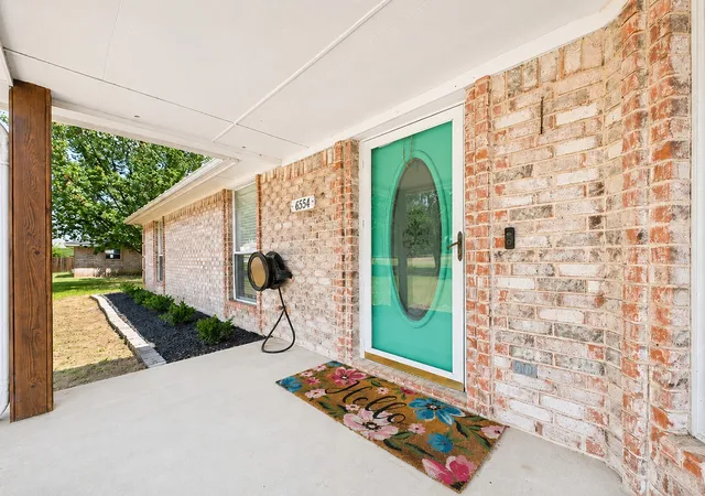 Photo 3 of Single family home for sale at 6554 State Hwy 198, Mabank, TX 75156 | MLS# 21285052 | Listing updated on 2026-08-24