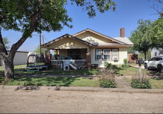 Homes for sale in Anson, TX | 1308 Avenue L, Anson, TX 79501 | MLS# 21285887