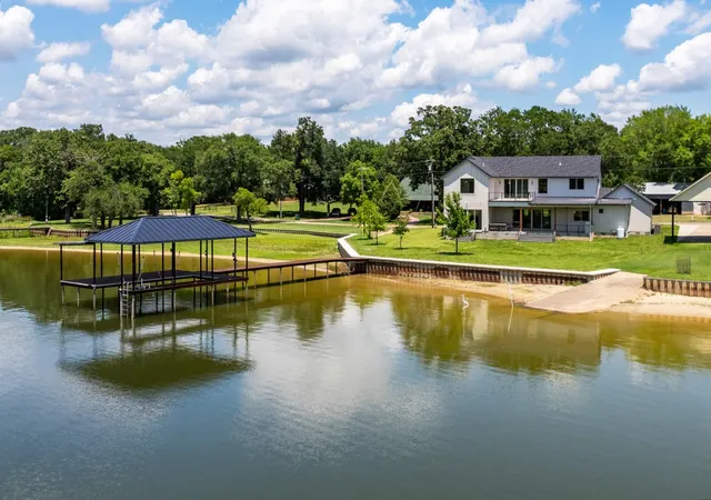 Homes for sale in Malakoff, TX | 2927 County Road 1708, Malakoff, TX 75148 | MLS# 21284733