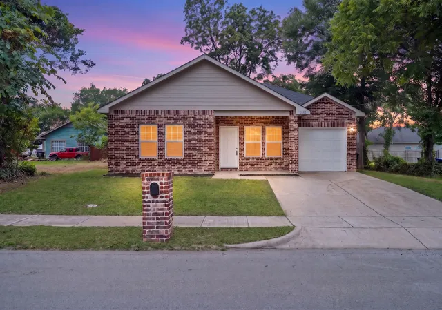 Photo 2 of Single family home for sale at 2812 Bourland St, Greenville, TX 75401 | MLS# 21285911 | Listing updated on 2026-08-23