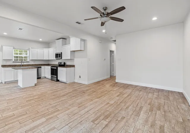 Photo 3 of Single family home for sale at 2812 Bourland St, Greenville, TX 75401 | MLS# 21285911 | Listing updated on 2026-08-23