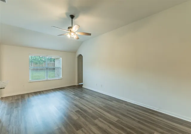 Photo 3 of Sale Pending at 136 Morning Glory, Sanger, TX 76266 | MLS# 21229523 | Listing updated on 2026-10-01