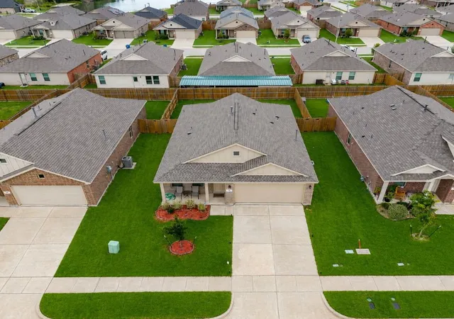 Homes for sale in Hutchins, TX | 1152 Crestview Dr, Hutchins, TX 75141 | MLS# 21281029