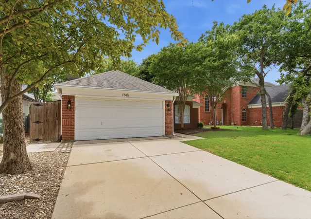 Photo 3 of Single family home for sale at 1745 Meyerwood Ln S, Flower Mound, TX 75028 | MLS# 21279857 | Listing updated on 2026-07-24