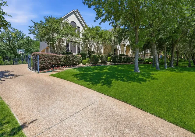 Homes for sale in Flower Mound, TX | 3101 Creek View Dr, Flower Mound, TX 75022 | MLS# 21281925