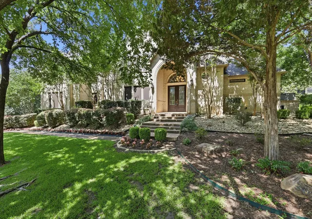 Homes for sale in Flower Mound, TX | 3101 Creek View Dr, Flower Mound, TX 75022 | MLS# 21281925