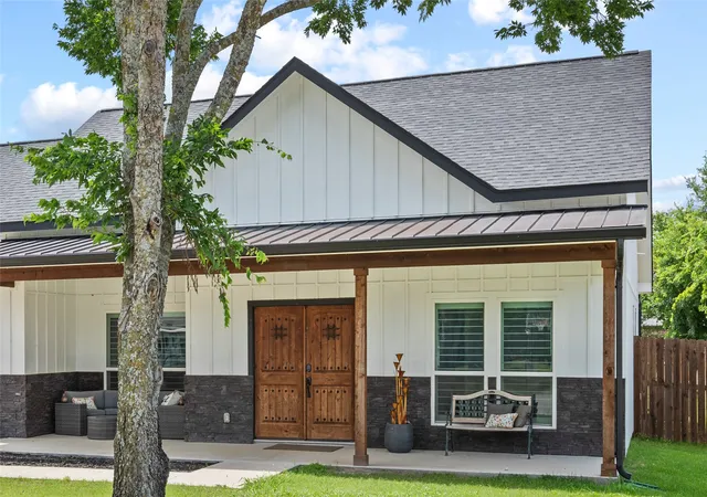 Photo 2 of Single family home for sale at 7825 Cupp Ct, Fort Worth, TX 76126 | MLS# 21285481 | Listing updated on 2026-09-15