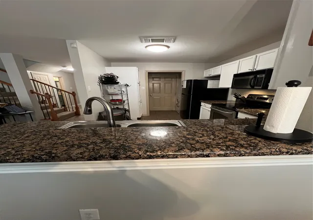 Photo 3 of Townhouse for sale at 12630 Bay Ave, Euless, TX | MLS# 21280462 | Listing updated on 2026-09-06